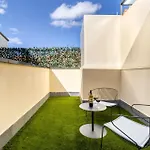 Escape In Trendy Triplex With Terrace In The Heart Of Madrid Toledo Atico II
