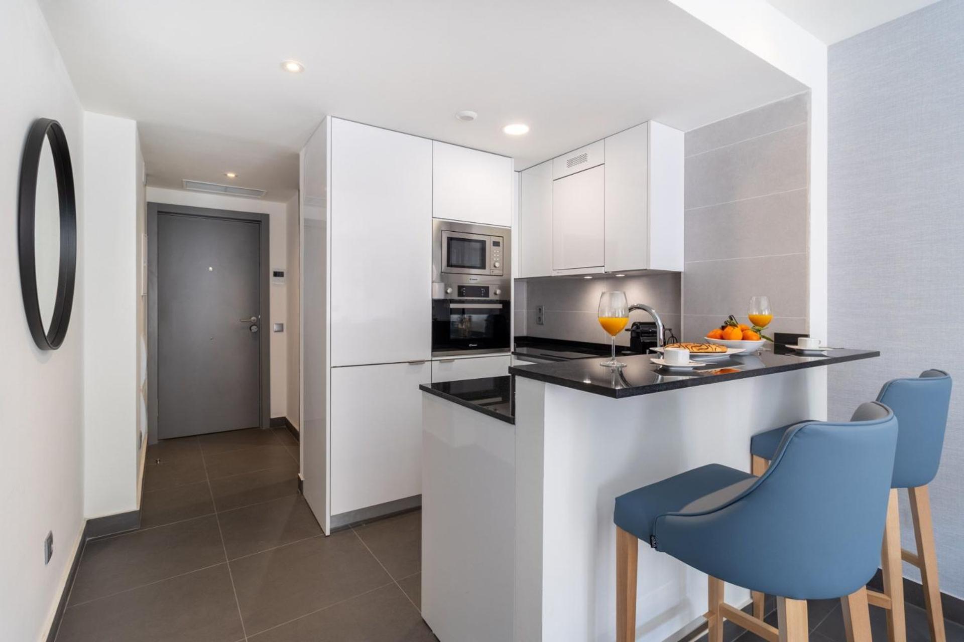Escape In Trendy Triplex With Terrace In The Heart Of Toledo Atico Ii