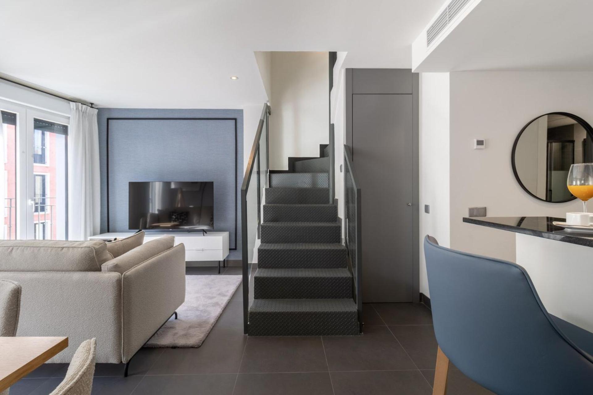 Escape In Trendy Triplex With Terrace In The Heart Of Toledo Atico Ii Madrid