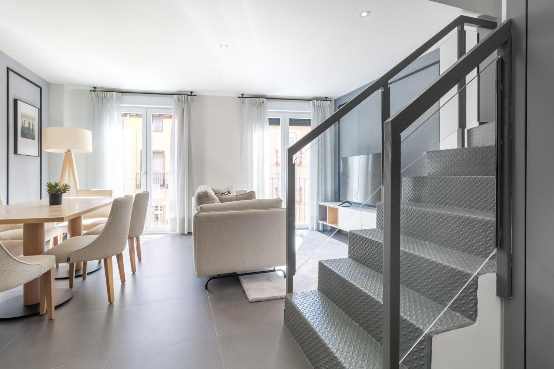 Escape In Trendy Triplex With Terrace In The Heart Of Toledo Atico Ii Apartamento *